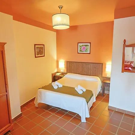 La Fragua I Hotel *