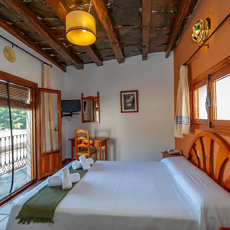 Hotel La Fragua I *