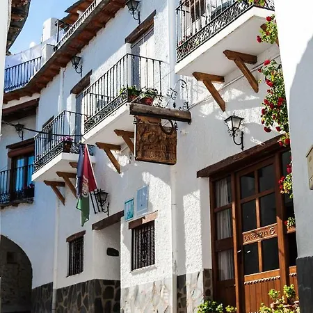 La Fragua I Hotel *
